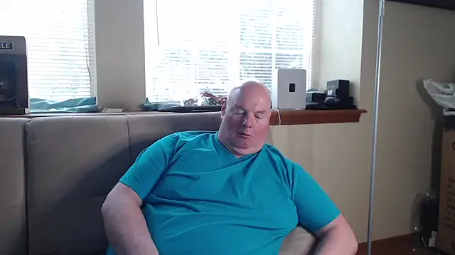 Snapshot of harley99574 chatting on May 19, 12:45 pm harley99574 online show from May 19, 12:45 pm