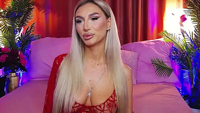 FelyJolie online show from May 22, 3:32 pm
