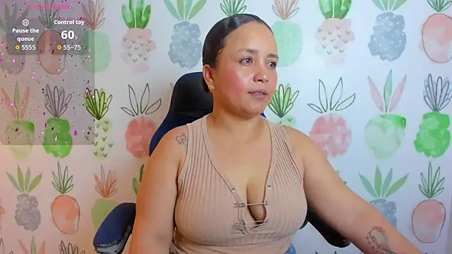 linda rios  online show from October 27, 7:26 pm