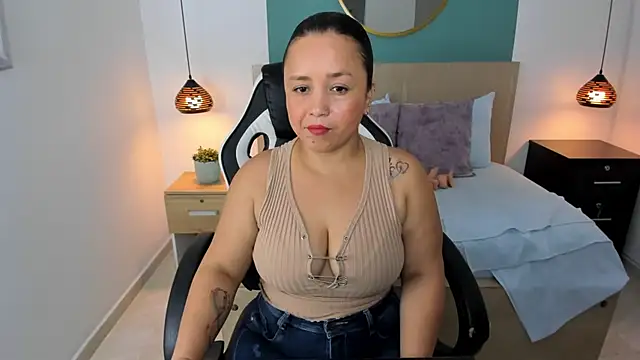 Snapshot of linda_rios_ chatting on February 19, 7:05 pm linda rios online show from February 19, 7:05 pm