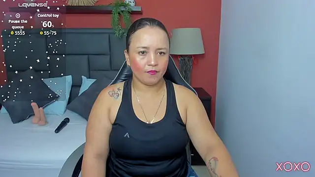 linda rios  online show from December 17, 1:54 am