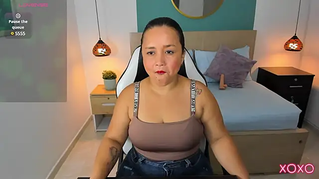Snapshot of linda_rios_ chatting on February 8, 1:22 am linda rios online show from February 8, 1:22 am