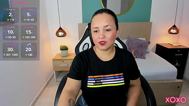 Snapshot of linda_rios_ chatting on February 14, 7:12 pm linda rios online show from February 14, 7:12 pm