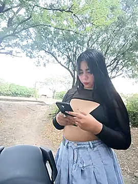 Snapshot of KathaDanger chatting on October 26, 10:21 pm KathaDanger online show from October 26, 10:21 pm