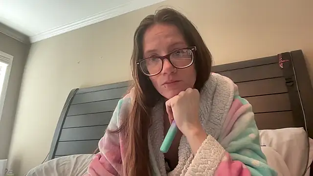 Snapshot of yourstrulylivy69 chatting on January 11, 7:27 pm yourstrulylivy69 online show from January 11, 7:27 pm