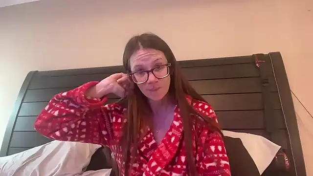 Snapshot of yourstrulylivy69 chatting on February 10, 2:59 pm yourstrulylivy69 online show from February 10, 2:59 pm