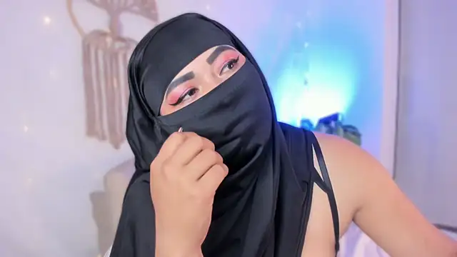 Snapshot of jazmin_anbar chatting on November 23, 4:22 am jazmin anbar online show from November 23, 4:22 am