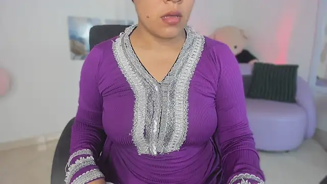 Snapshot of jazmin_anbar chatting on June 16, 9:48 pm jazmin anbar online show from June 16, 9:48 pm
