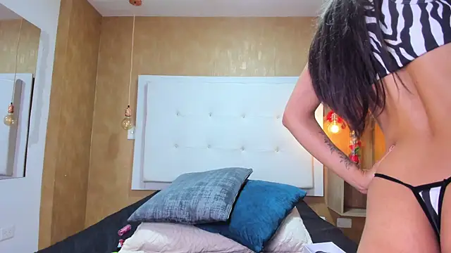 Milaspetite online show from March 27, 8:10 pm