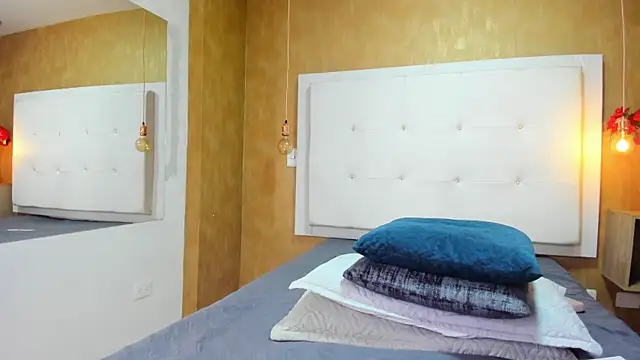 Milaspetite online show from March 20, 9:05 pm