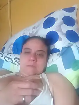 Snapshot of sasi_luna chatting on October 3, 10:50 am sasi luna online show from October 3, 10:50 am