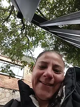 sasi luna online show from March 19, 1:11 pm