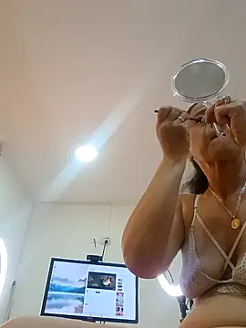 sasi luna online show from November 20, 2:07 pm