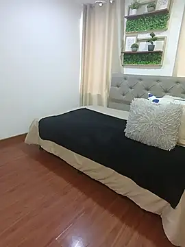 sasi luna online show from April 13, 1:26 pm