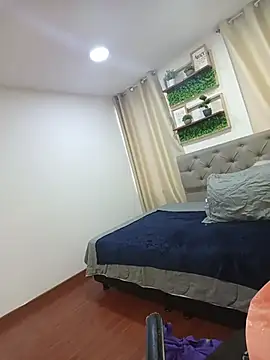 sasi luna online show from April 15, 1:26 pm