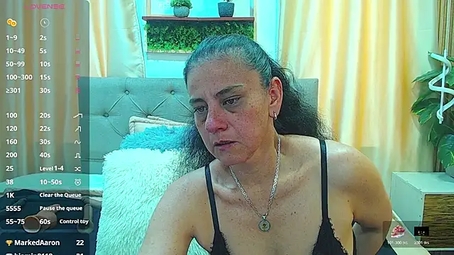 sasi luna online show from November 23, 4:50 pm