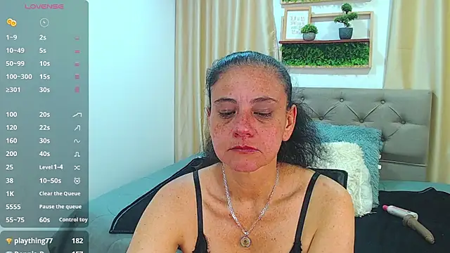 sasi luna online show from December 5, 3:16 am