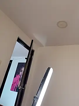 sasi luna online show from December 15, 2:01 pm