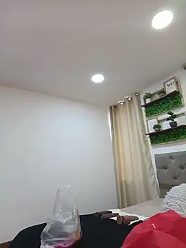 sasi luna online show from March 6, 2:23 pm