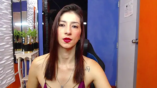 Snapshot of aitana_ag chatting on February 27, 12:34 pm aitana ag online show from February 27, 12:34 pm