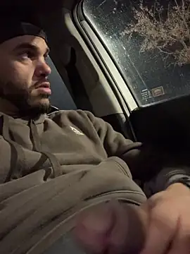 Snapshot of Strokeking4u chatting on February 23, 2:35 am Strokeking4u online show from February 23, 2:35 am