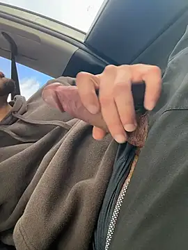 Snapshot of Strokeking4u chatting on January 12, 4:25 pm Strokeking4u online show from January 12, 4:25 pm