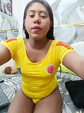 Snapshot of CamilosaOrtega chatting on June 27, 12:11 pm CamilosaOrtega online show from June 27, 12:11 pm