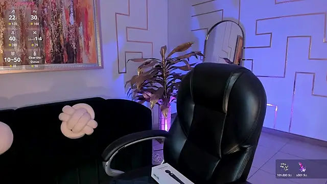 MiaFarrell  online show from October 7, 6:31 pm