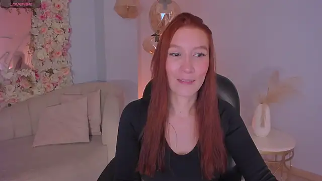 MiaFarrell  online show from May 11, 5:21 pm