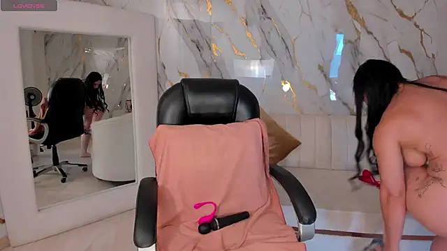 Snapshot of IsabelBornner chatting on November 15, 6:45 pm IsabelBornner online show from November 15, 6:45 pm