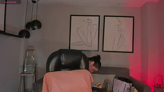 IsabelBornner online show from February 25, 6:30 pm