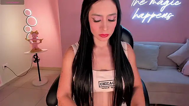 Snapshot of IsabelBornner chatting on November 5, 6:55 pm IsabelBornner online show from November 5, 6:55 pm