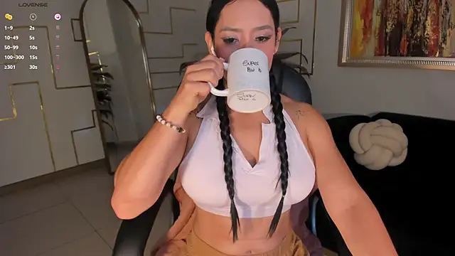 IsabelBornner online show from February 27, 7:03 pm