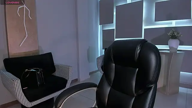 BellaCarteer  online show from October 13, 1:02 pm