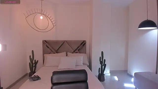 BellaCarteer  online show from March 28, 7:59 pm