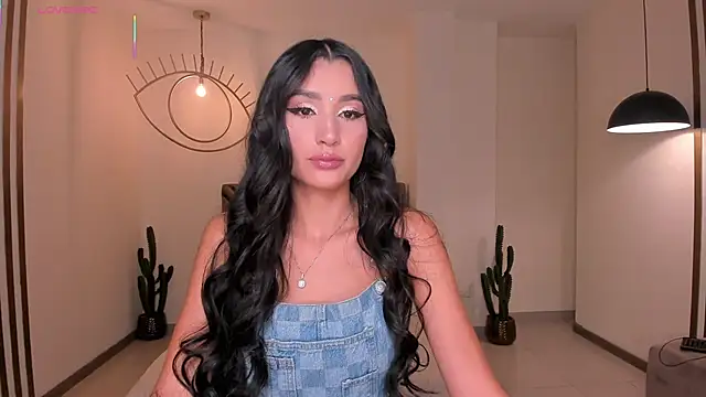 BellaCarteer  online show from April 6, 8:21 pm