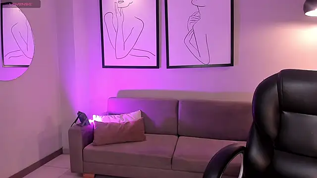 BellaCarteer  online show from November 5, 1:03 pm