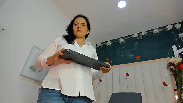 africa holmes online show from February 28, 2:22 am