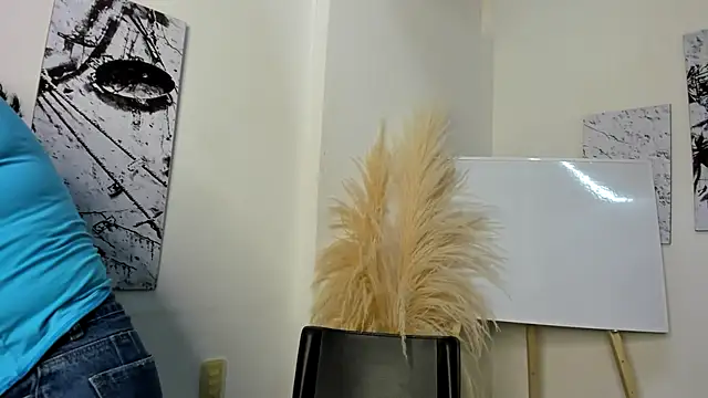 africa holmes online show from March 26, 2:21 am