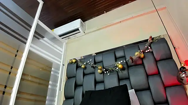 africa holmes online show from March 28, 2:23 am