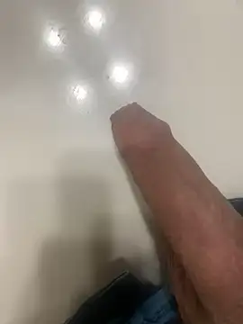 Snapshot of HoneyCoconuts chatting on March 5, 5:29 am HoneyCoconuts online show from March 5, 5:29 am