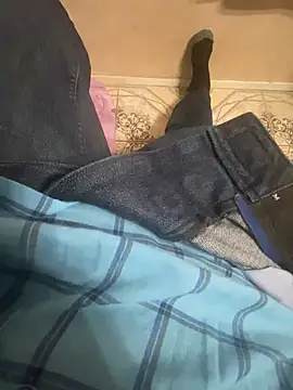 Snapshot of HoneyCoconuts chatting on March 17, 9:44 am HoneyCoconuts online show from March 17, 9:44 am