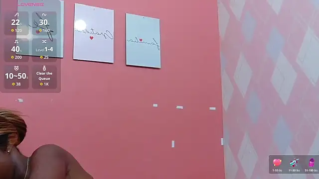 kinkyandsavage online show from November 1, 7:19 pm