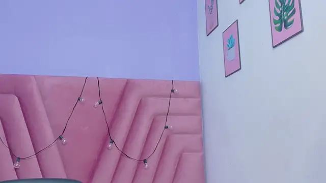 kinkyandsavage online show from February 1, 1:09 pm