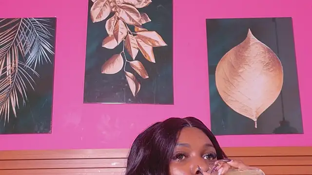 kinkyandsavage online show from April 18, 7:58 pm