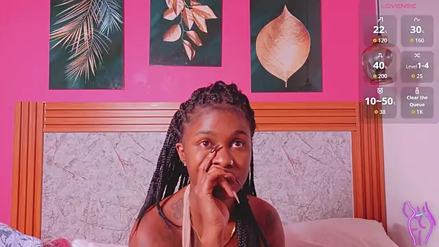 kinkyandsavage online show from April 8, 7:37 pm