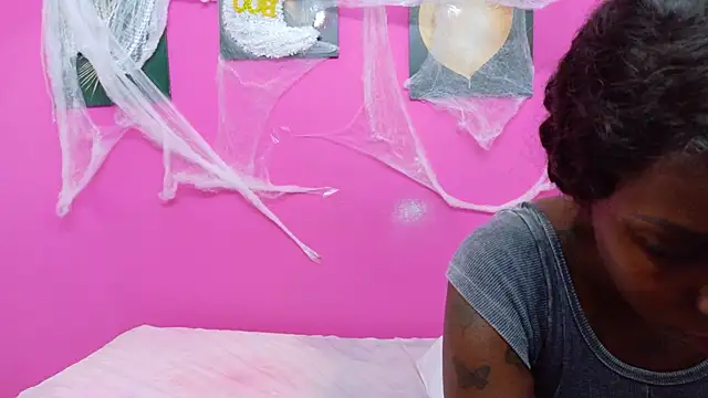 kinkyandsavage online show from October 27, 7:37 pm