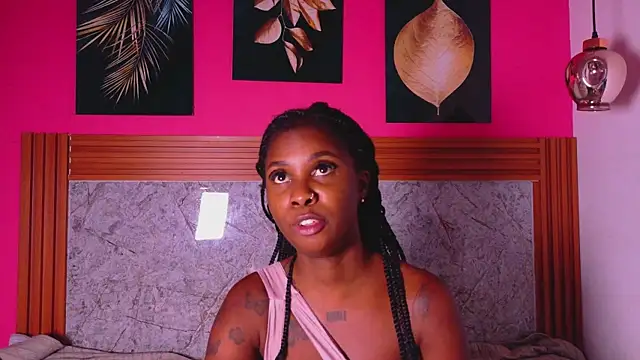 kinkyandsavage online show from April 13, 7:40 pm