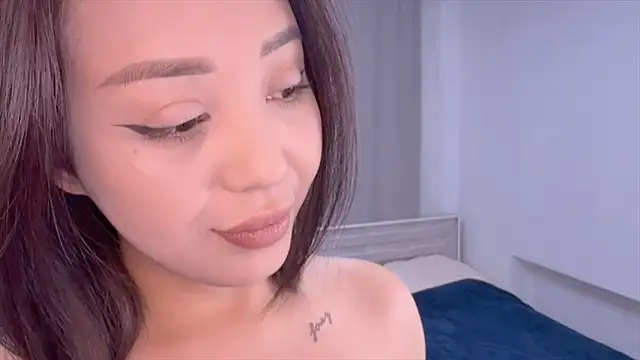 PurrrfectMiko online show from April 5, 9:21 pm