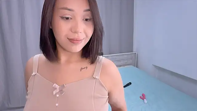 PurrrfectMiko online show from March 22, 7:04 pm